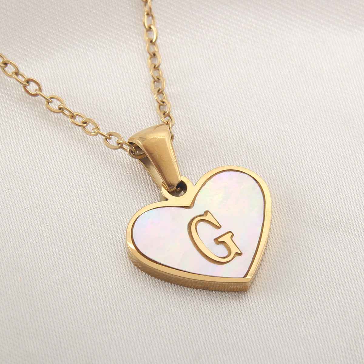 Collier Lettre Initiale Cœur Coquillage Blanc - Bijou Personnalisé