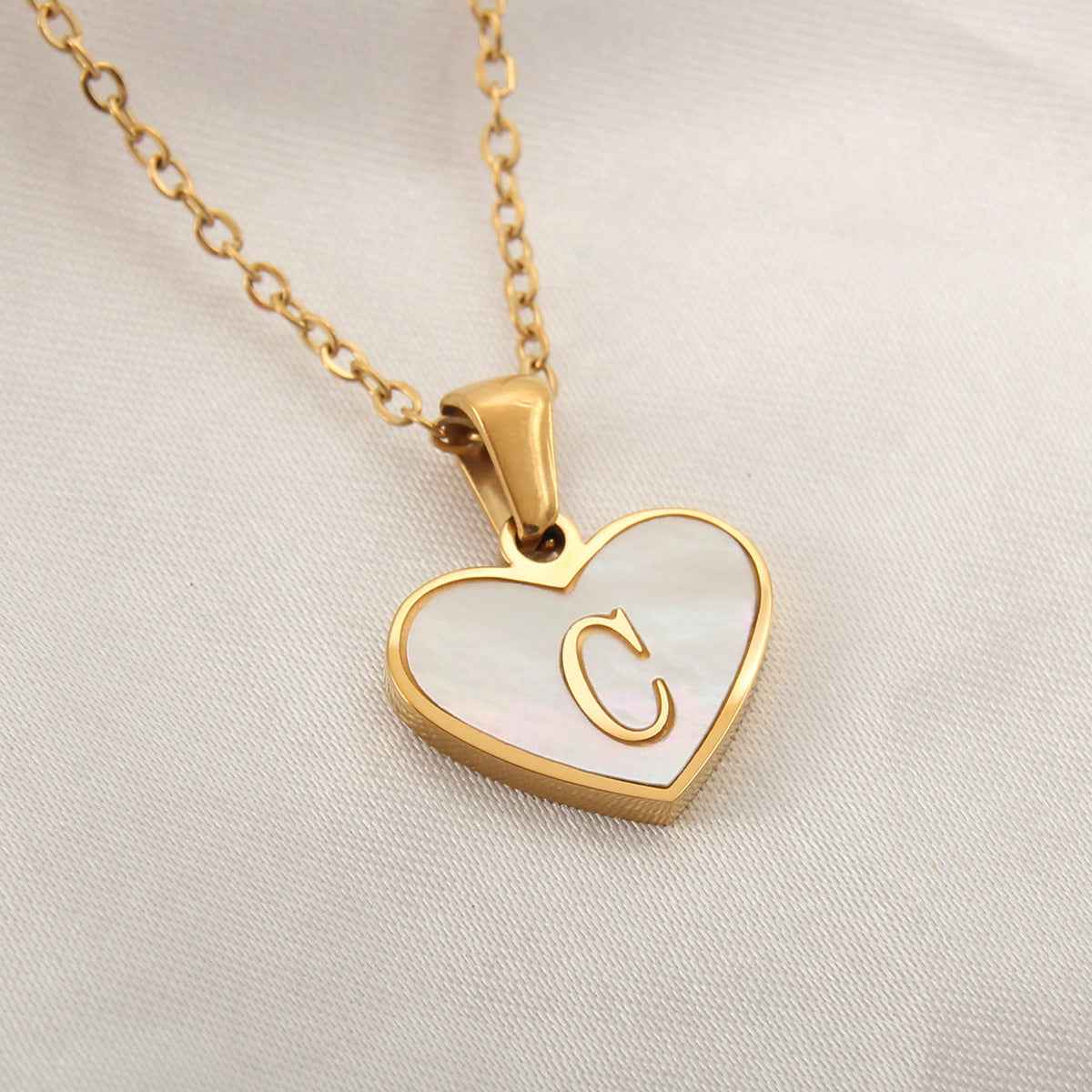 Collier Lettre Initiale Cœur Coquillage Blanc - Bijou Personnalisé
