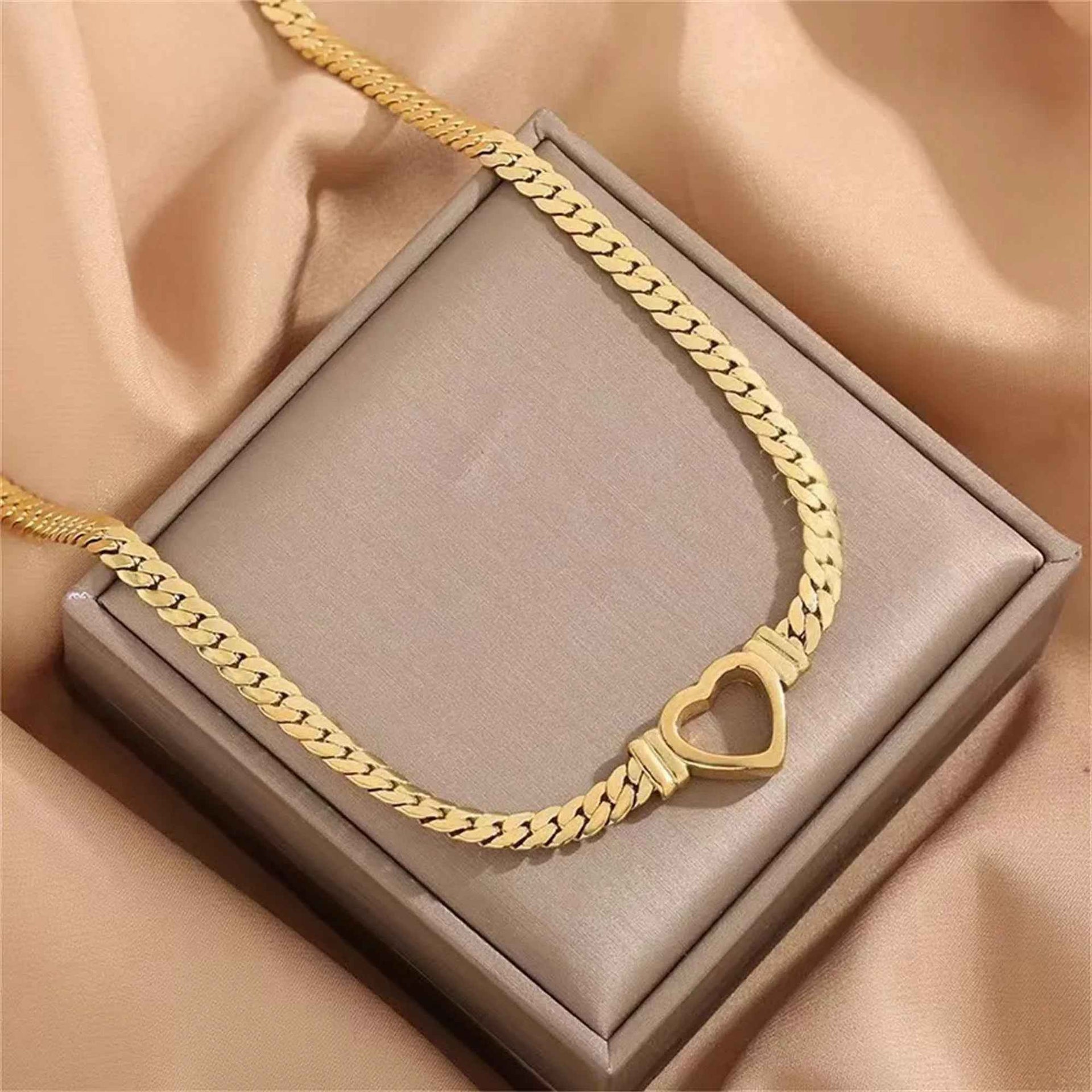 personalized jewelry set necklace bracelet titanium women