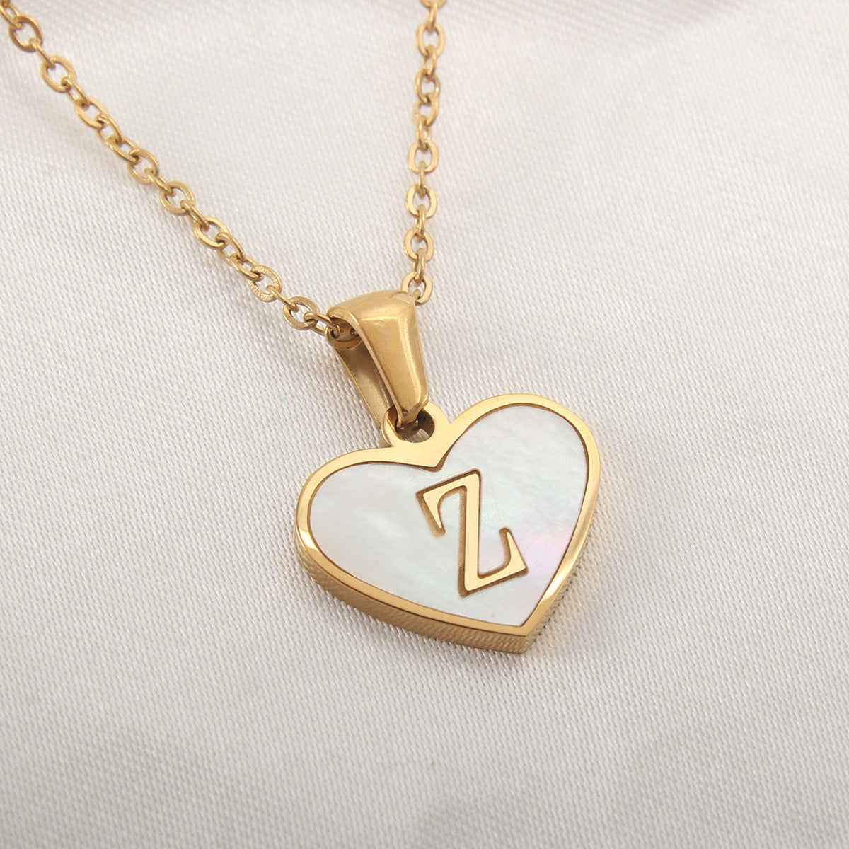 Collier Lettre Initiale Cœur Coquillage Blanc - Bijou Personnalisé
