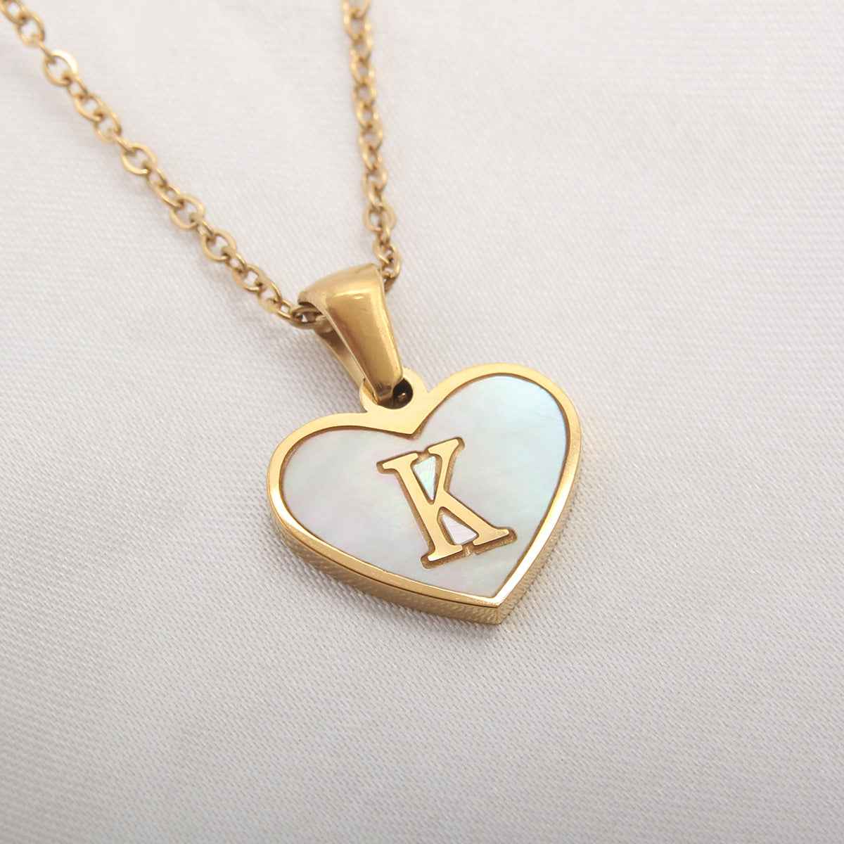 Collier Lettre Initiale Cœur Coquillage Blanc - Bijou Personnalisé